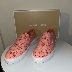 NEW MICHAEL Kors Kane Slip-On Sneakers leather Desert Flower color perforate
